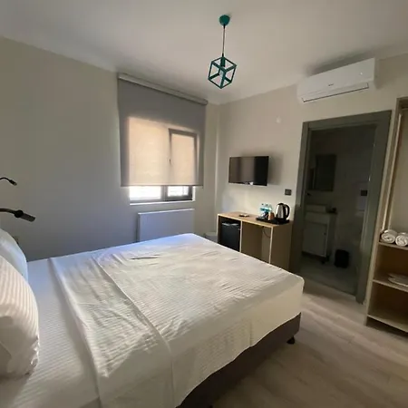 Vera Suites *
